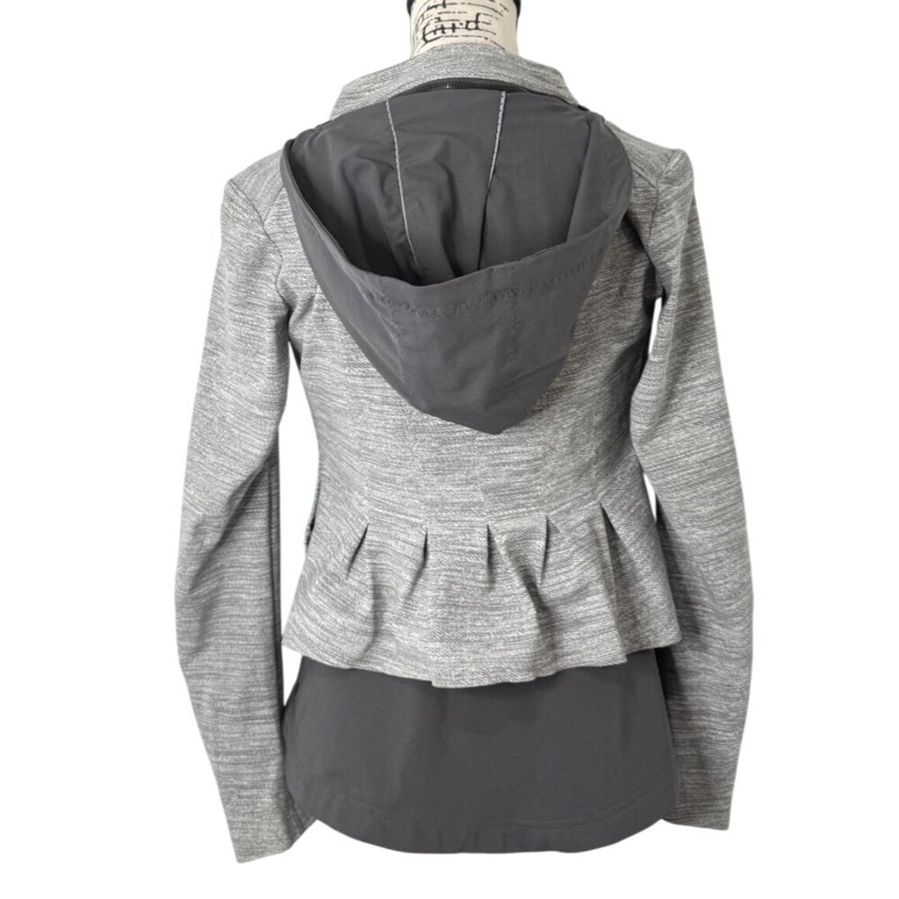 Lululemon Women Size 6 Bust A Move Jacket Peplum Gray Removeable-Hood - Picture 5 of 8